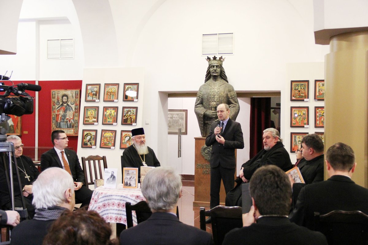 Volume dedicate personalităţilor transilvane participante la Marea Unire 593