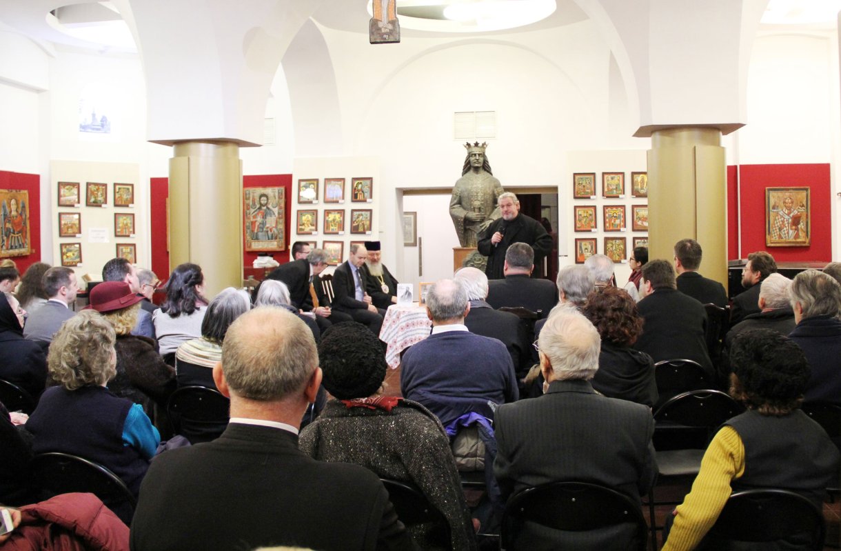 Volume dedicate personalităţilor transilvane participante la Marea Unire 594