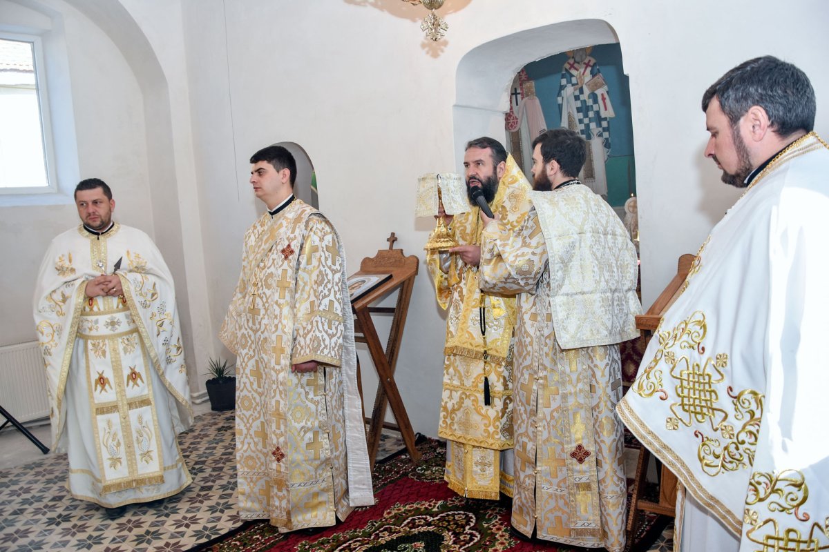 Sărbătoare în Parohia Cănicea 521