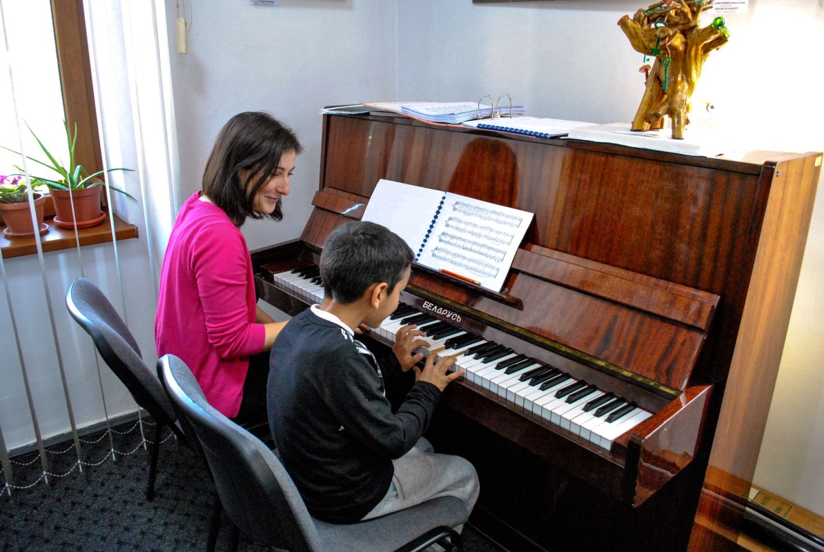 Ateliere de creație pentru copiii Centrului „Aripi de Lumină” 372