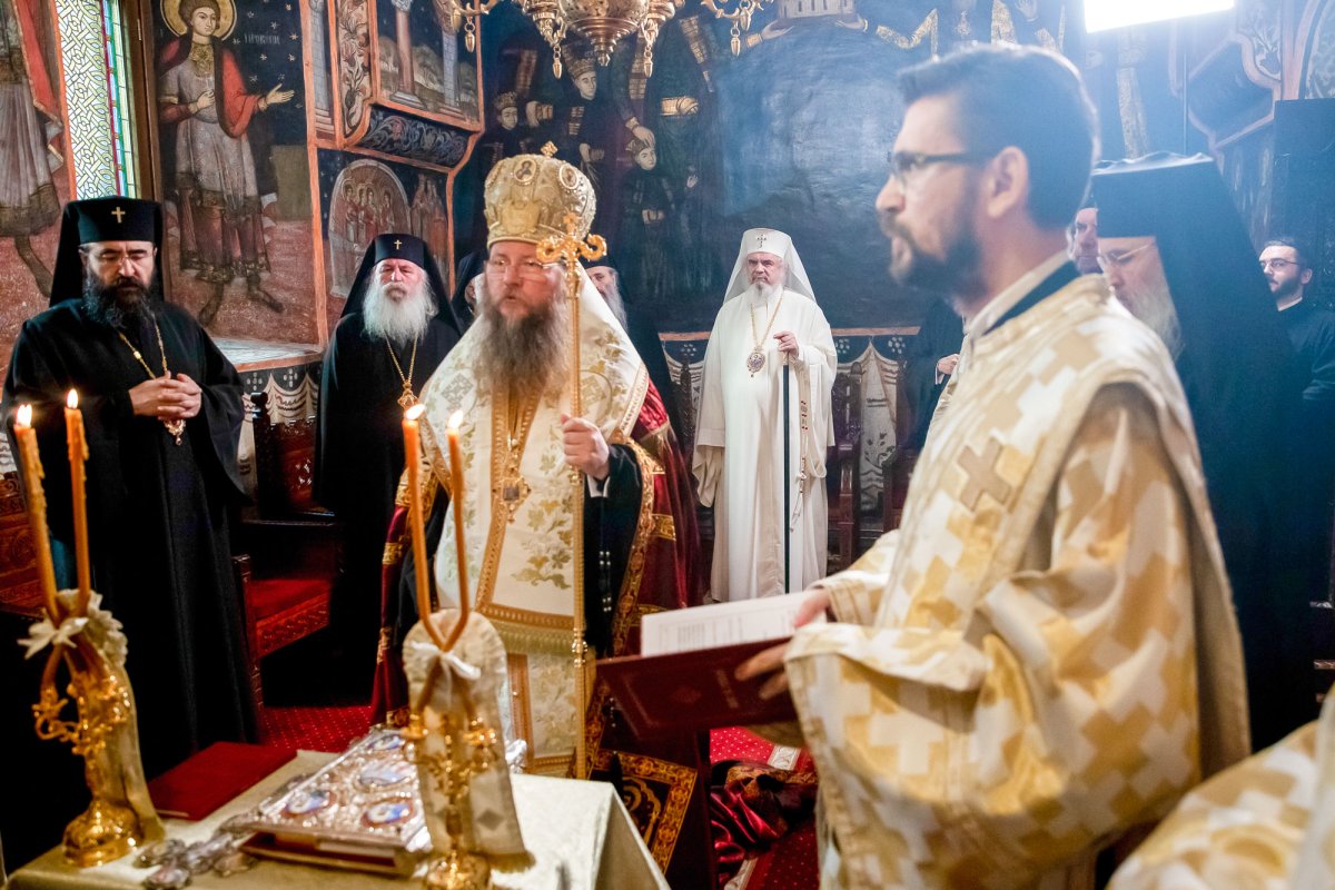 Noi hotărâri ale Sfântului Sinod 339