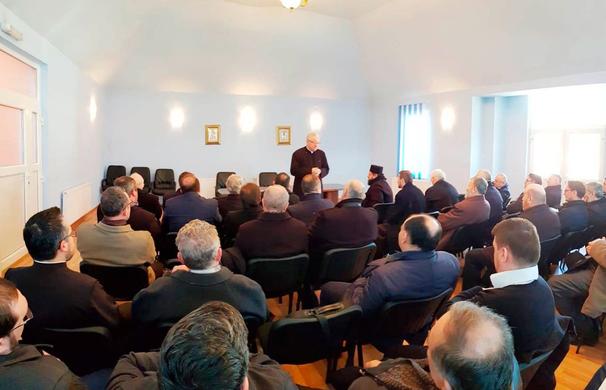 Şedinţa administrativă lunară cu preoţii, în Protopopiatului Năsăud 367