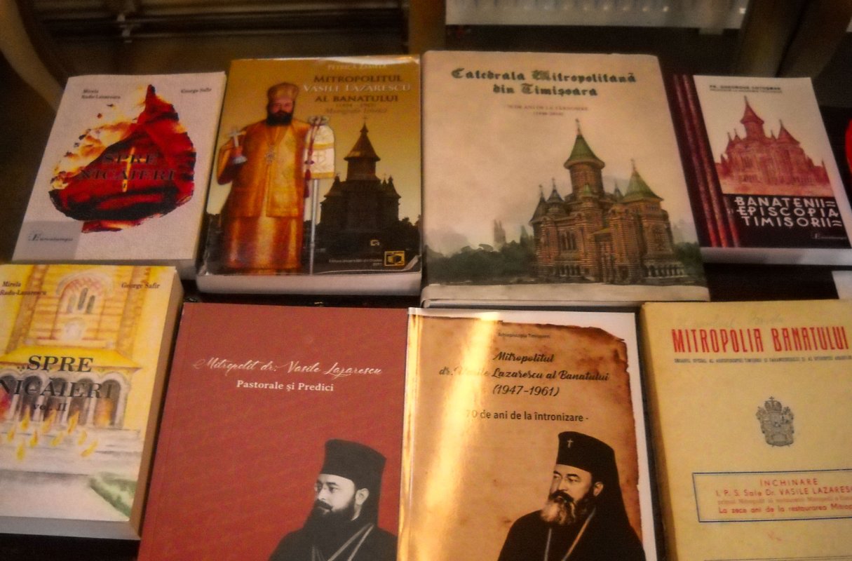 Comemorarea Mitropolitului Vasile Lăzărescu la Birda 325