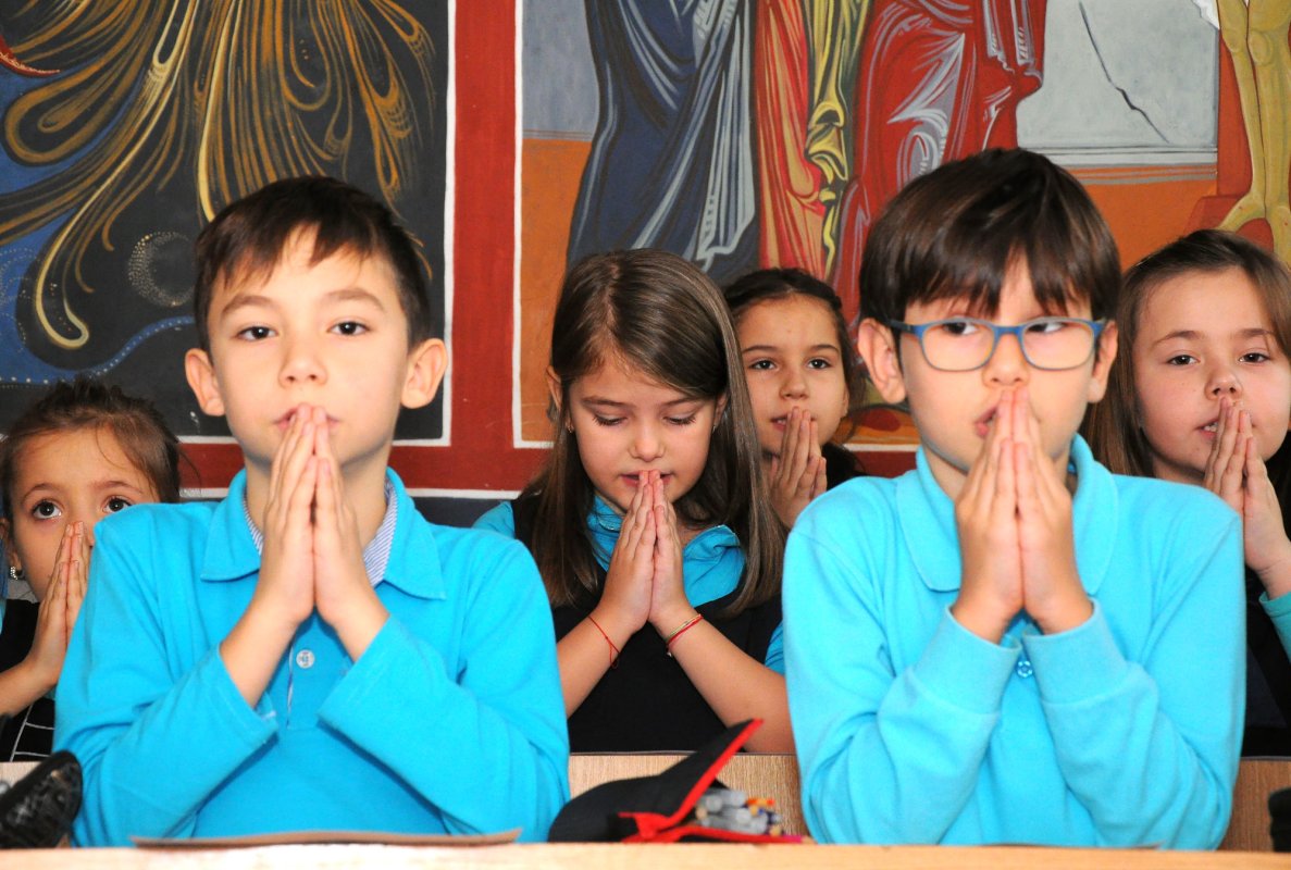 De ce preţuiesc tinerii ora de religie 293