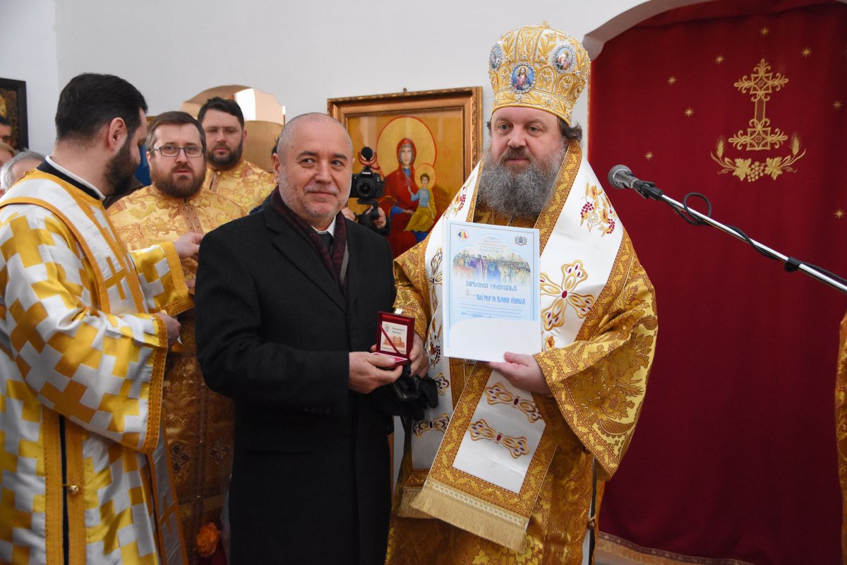 Locaș de închinăciune la Universitatea Hyperion 221