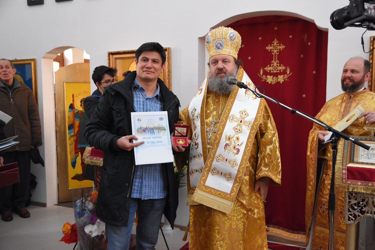 Locaș de închinăciune la Universitatea Hyperion 223