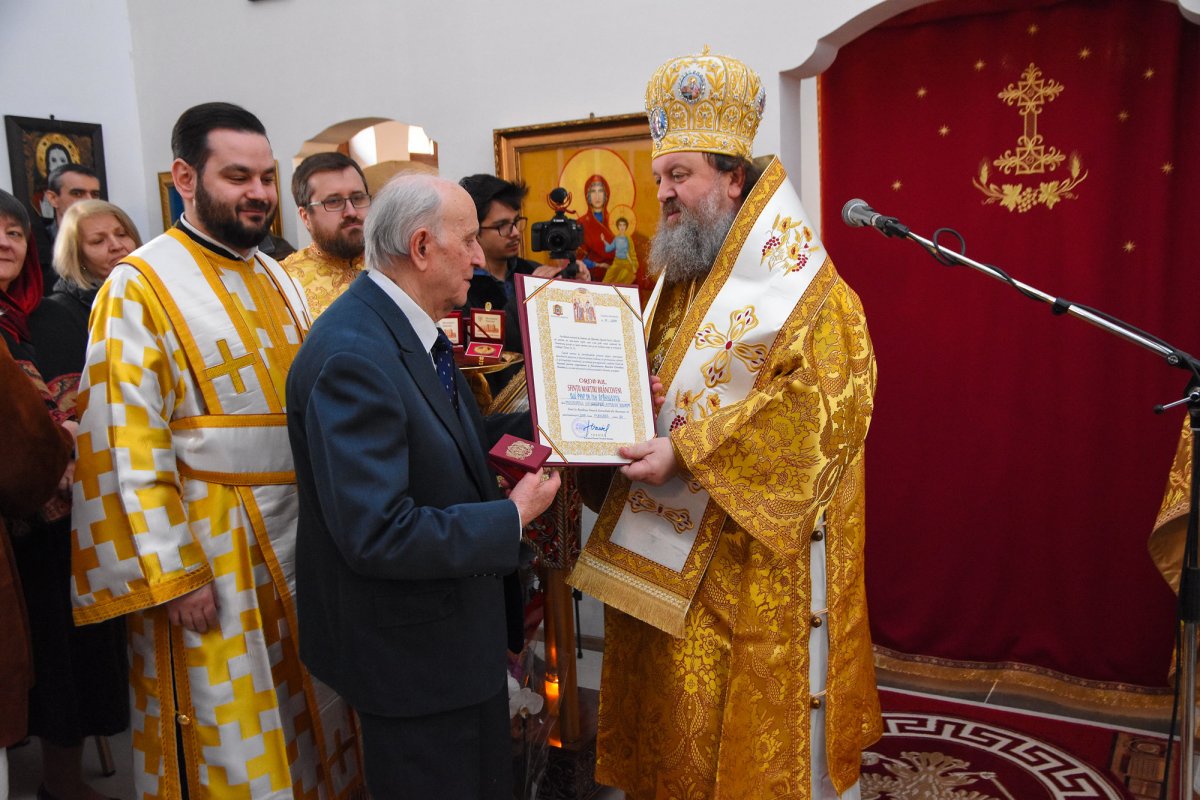 Locaș de închinăciune la Universitatea Hyperion 228