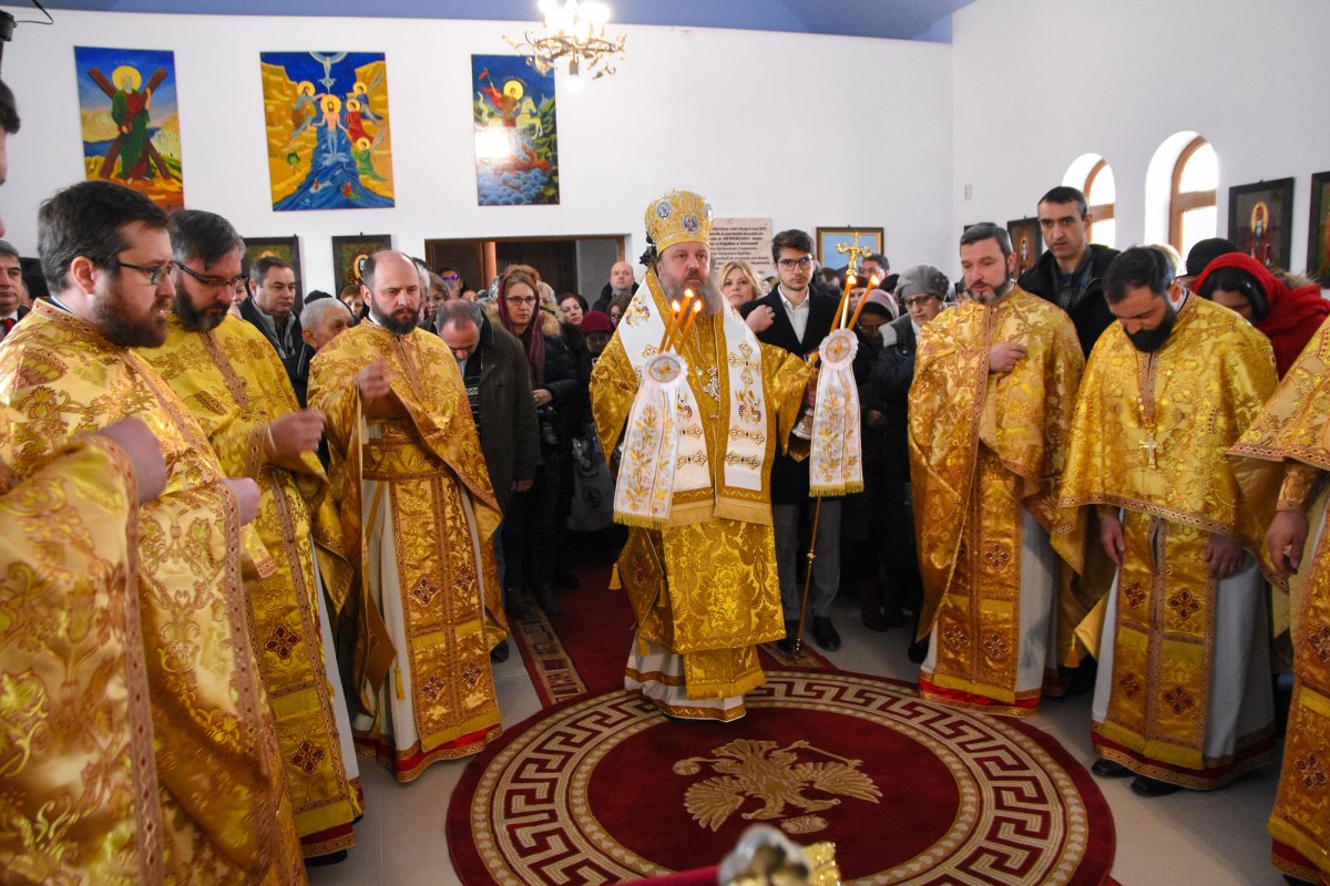 Locaș de închinăciune la Universitatea Hyperion 229