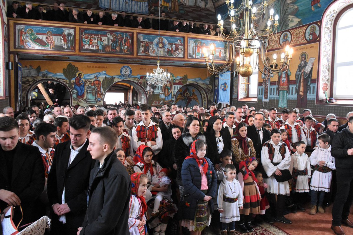 Slujiri arhiereşti în Duminica a 34-a după Rusalii 137