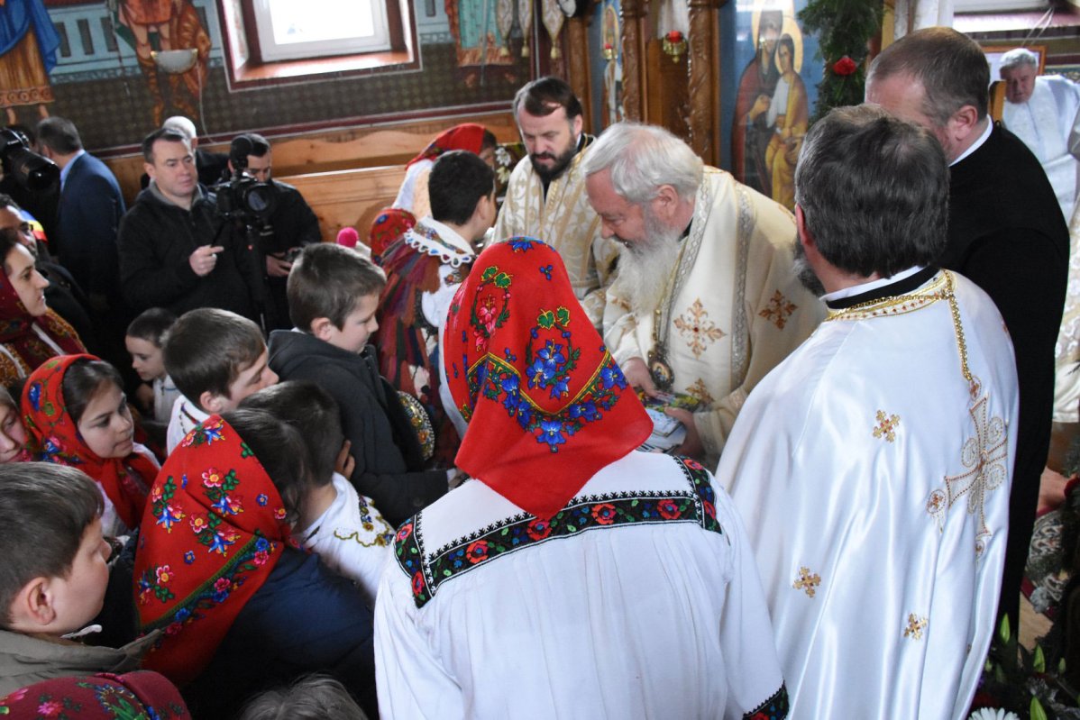 Slujiri arhiereşti în Duminica a 34-a după Rusalii 138