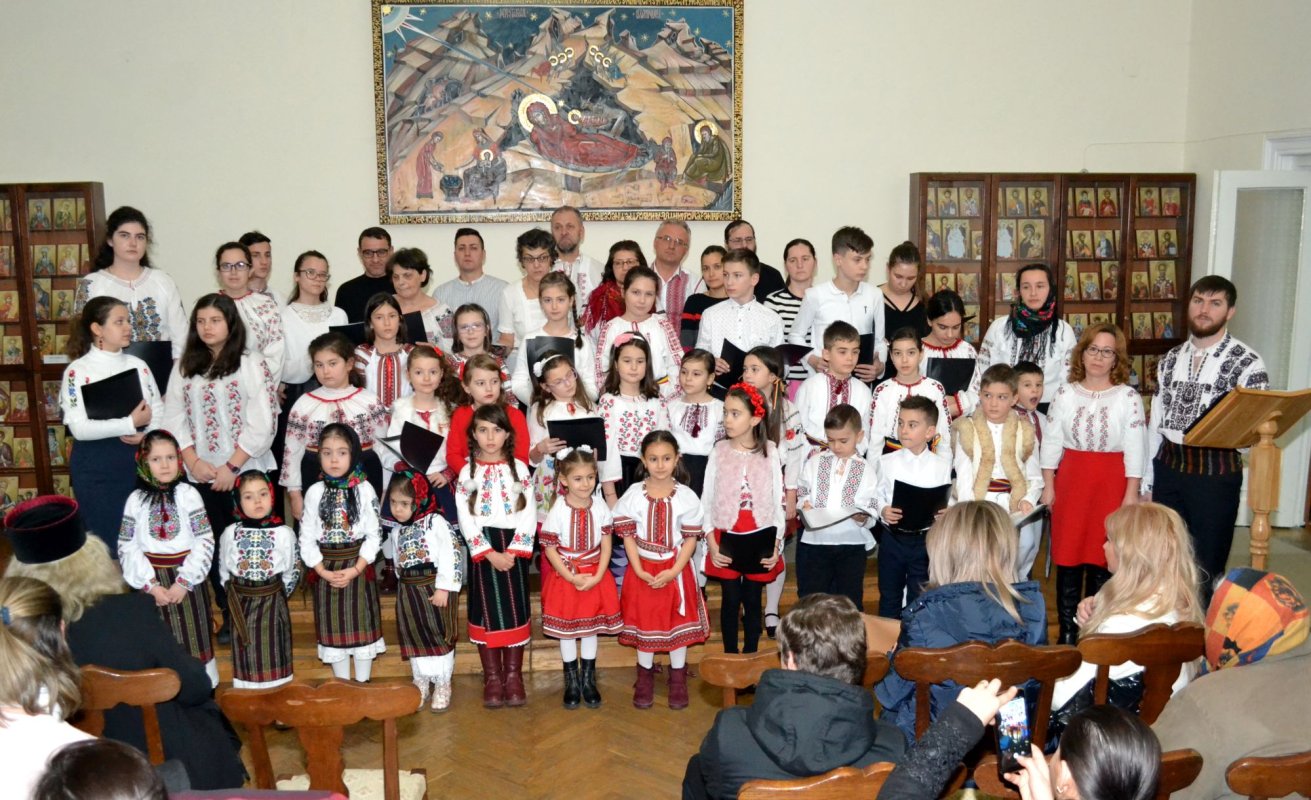 Conferinţa „Cinstirea Sfintei Cruci”, la Botoşani 115473