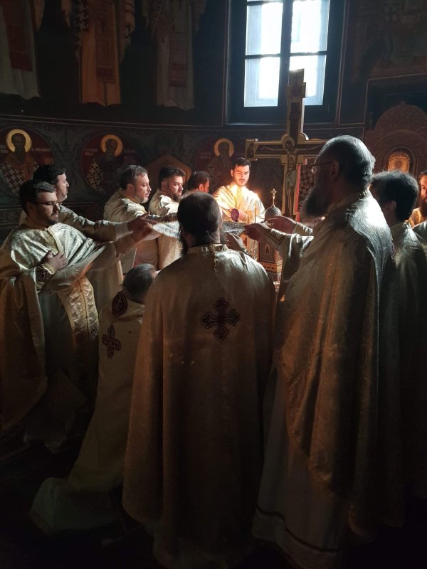 Consfătuirea lunară cu directorii de seminarii şi licee teologice 115414