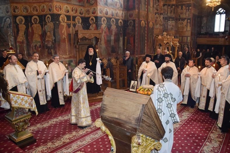 Mitropolitul Visarion Puiu, omagiat la Roman 115411