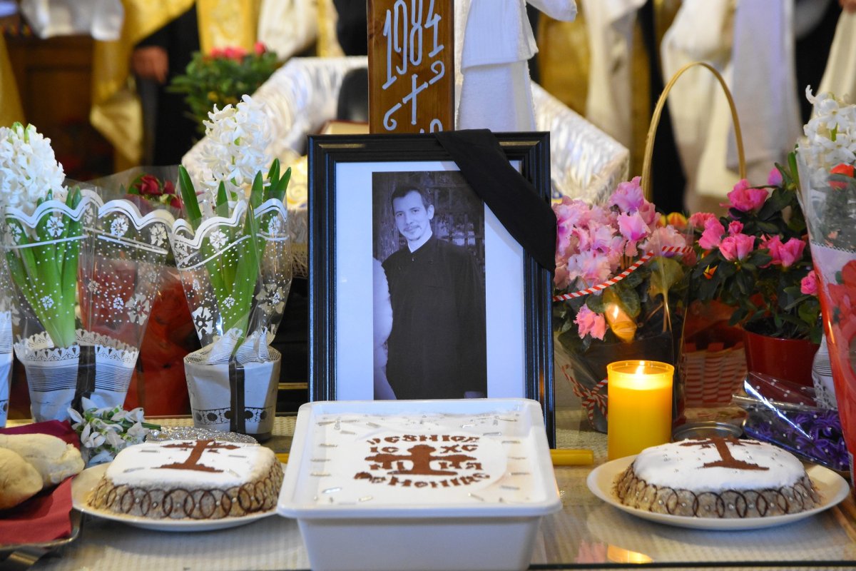 Părintele Costin-Silviu Dinică (1984-2019) - o viață jertfelnică 115325