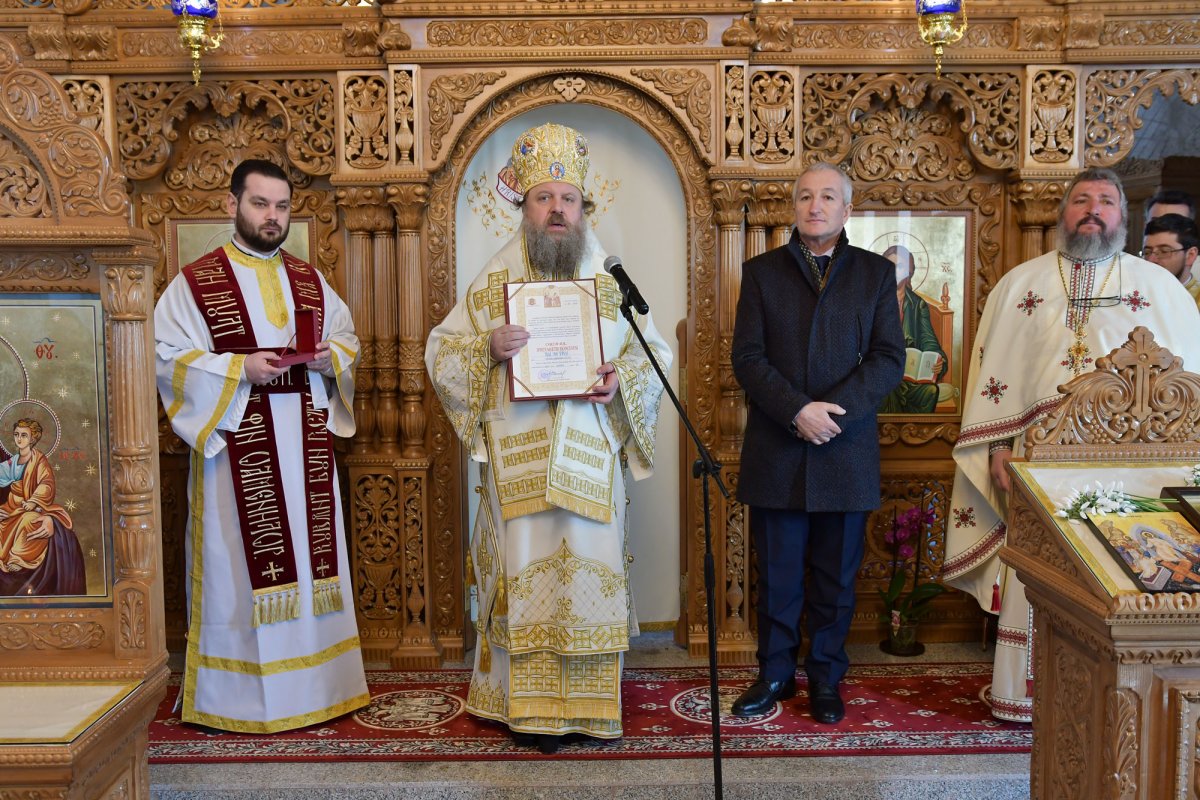 Binecuvântare pentru credincioșii prahoveni 115234