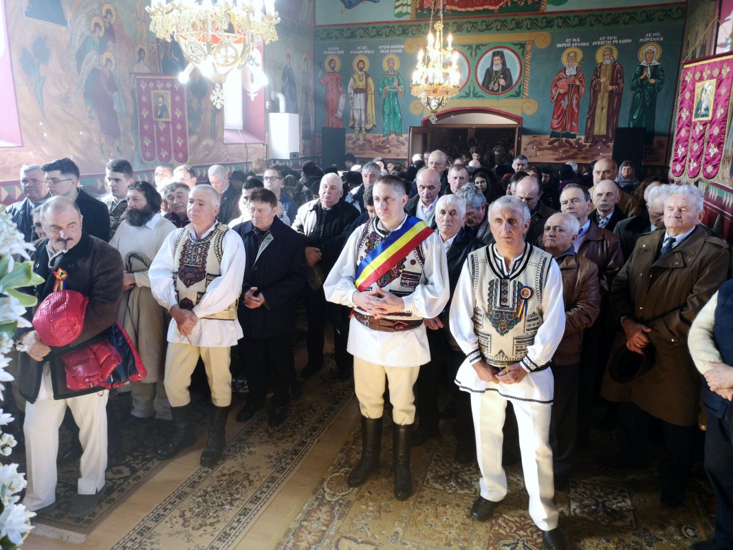 Slujiri arhierești în Duminica Înfricoșătoarei Judecăți 115273