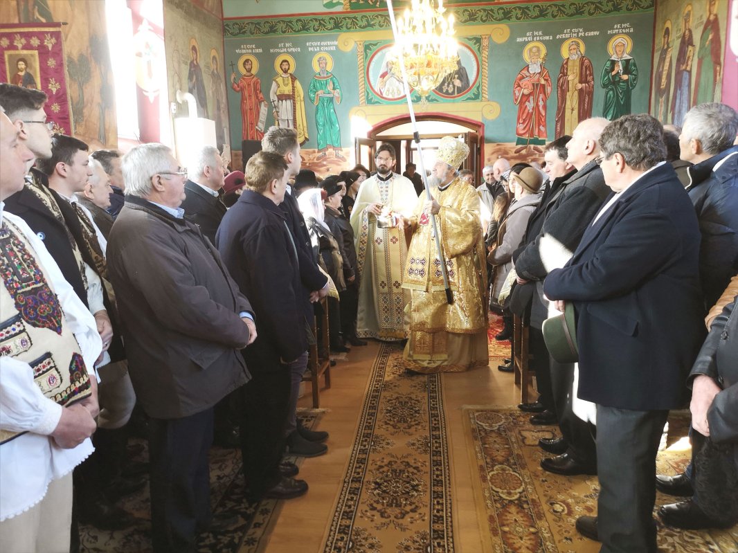 Slujiri arhierești în Duminica Înfricoșătoarei Judecăți 115276