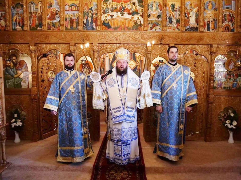 Slujiri arhierești în Duminica Înfricoșătoarei Judecăți 115282