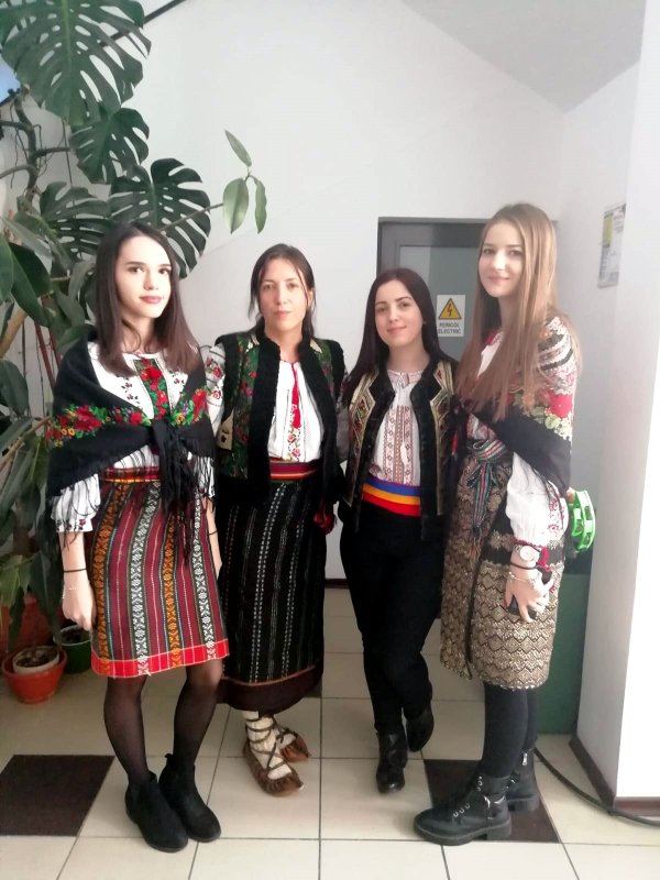 Misiunea unei preotese din ţinutul Neamţului 114962