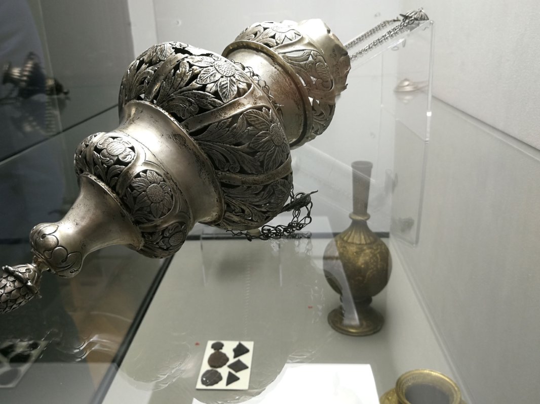 O istorie fascinantă a miresmelor 114739