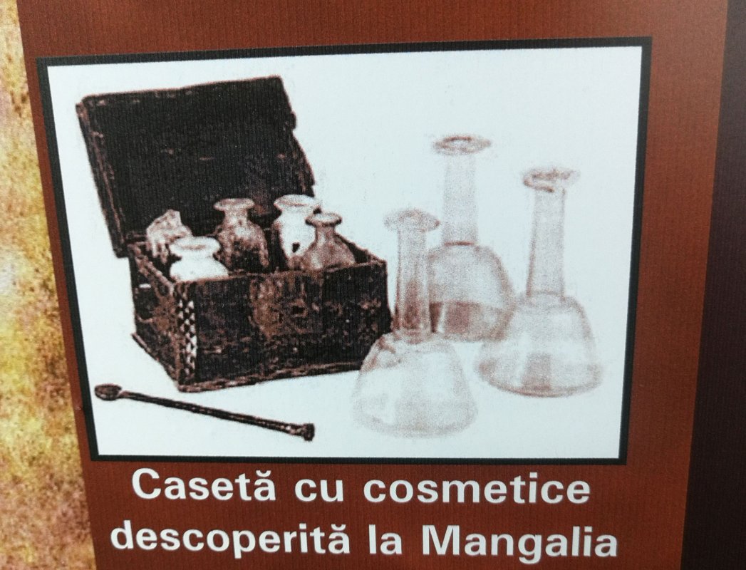 O istorie fascinantă a miresmelor 114740