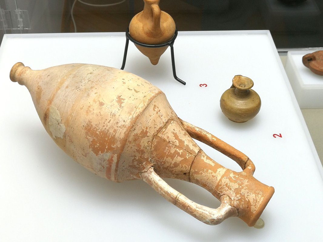 O istorie fascinantă a miresmelor 114741