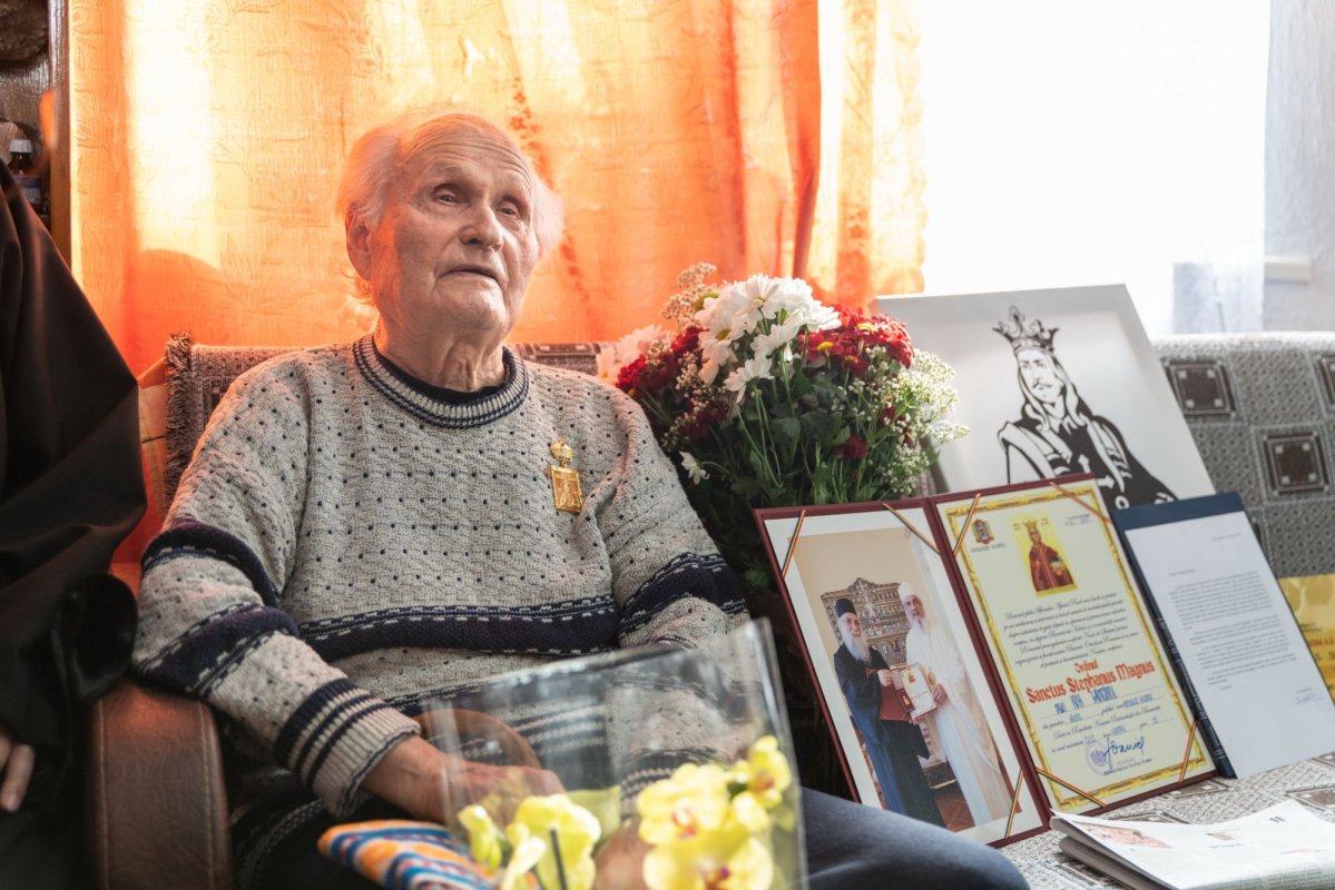 Ordinul „Sanctus Stephanus Magnus” pentru scriitorul basarabean Ion Moraru 114724