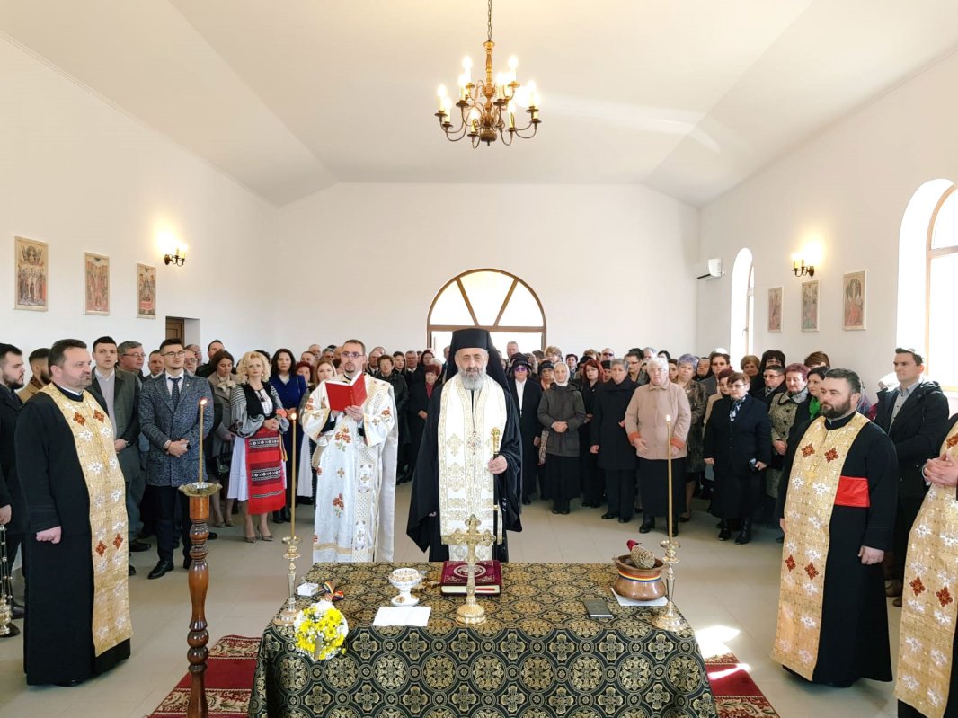 Slujiri arhierești în Duminica Izgonirii lui Adam din Rai 114785