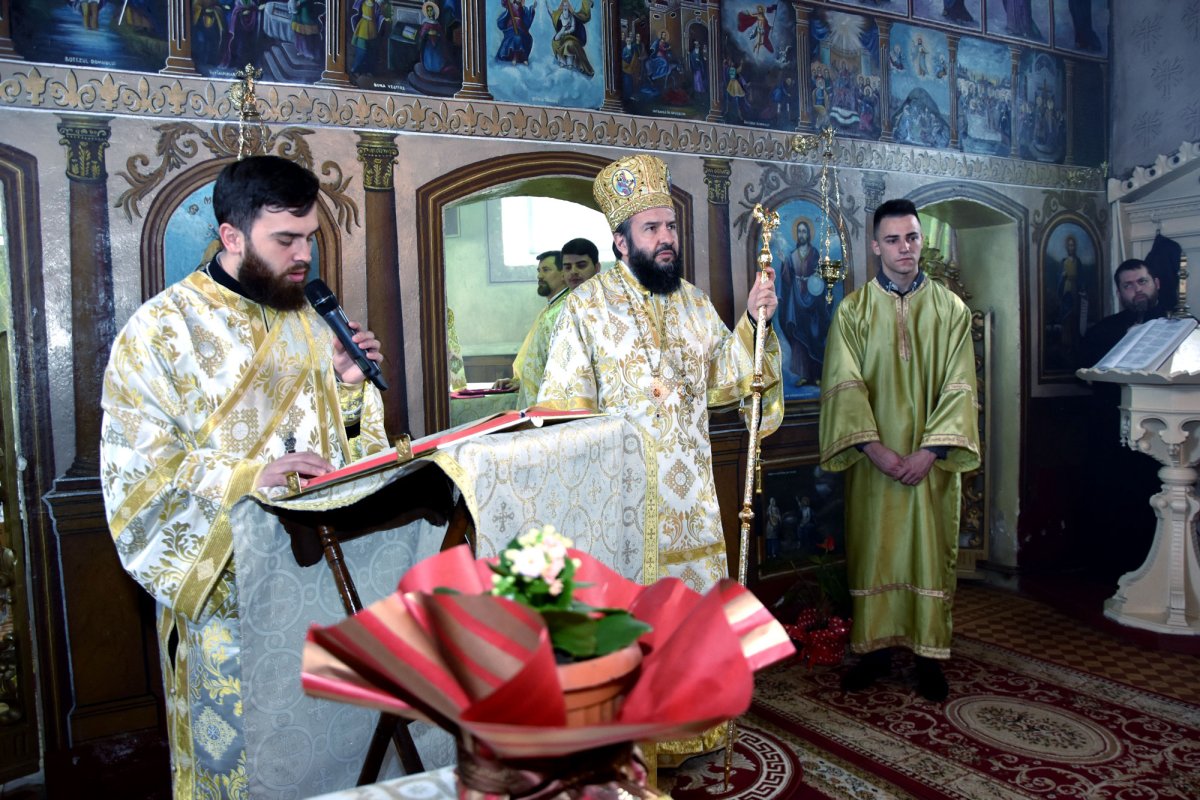 Slujiri arhierești în Duminica Izgonirii lui Adam din Rai 114787