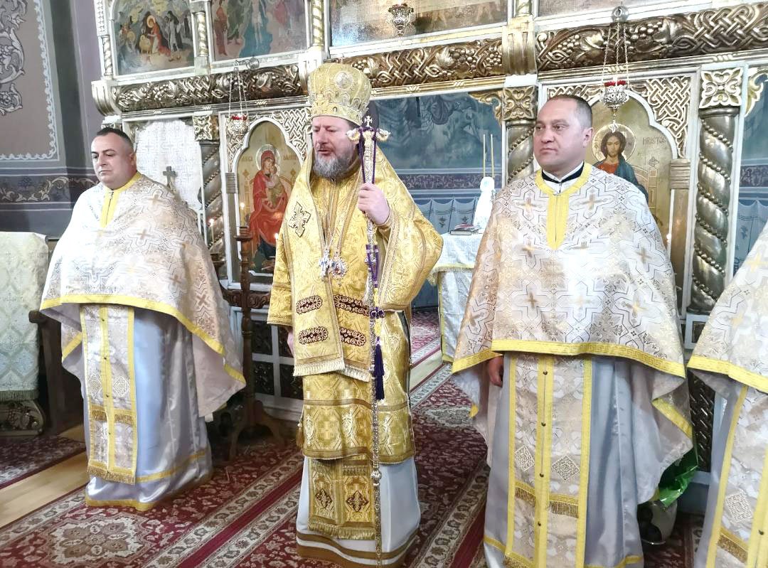 Slujiri arhierești în Duminica Izgonirii lui Adam din Rai 114790