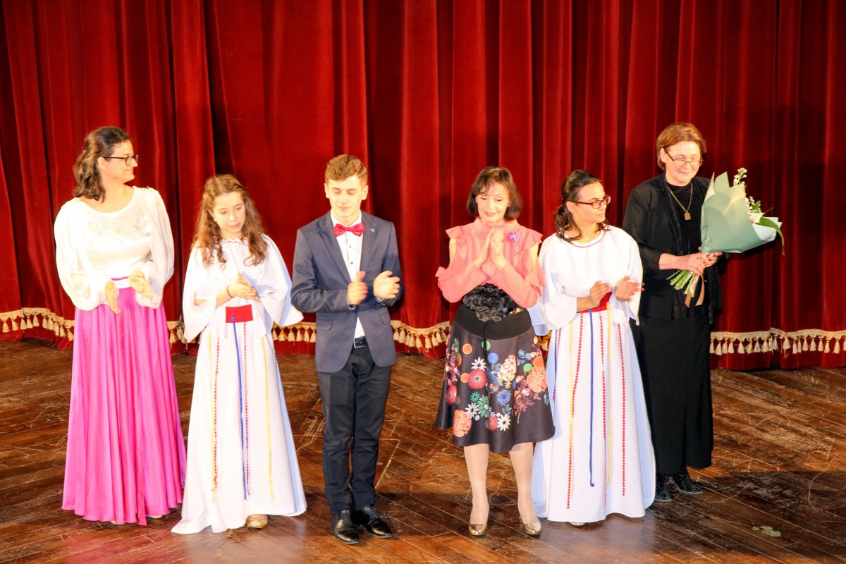 Spectacolul „Mamă frumoasă, primul meu Rai!” la Focşani 114782