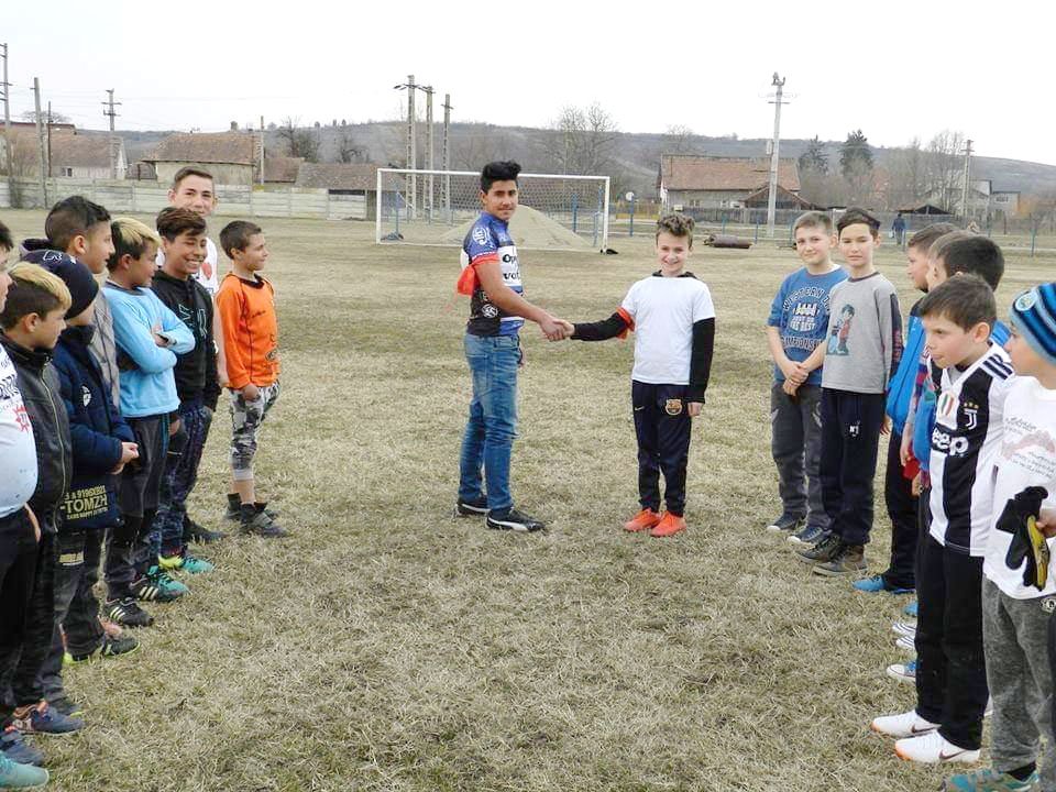 Activități extrașcolare în parohiile Războieni-Cetate și Vama Seacă, Aiud 114704