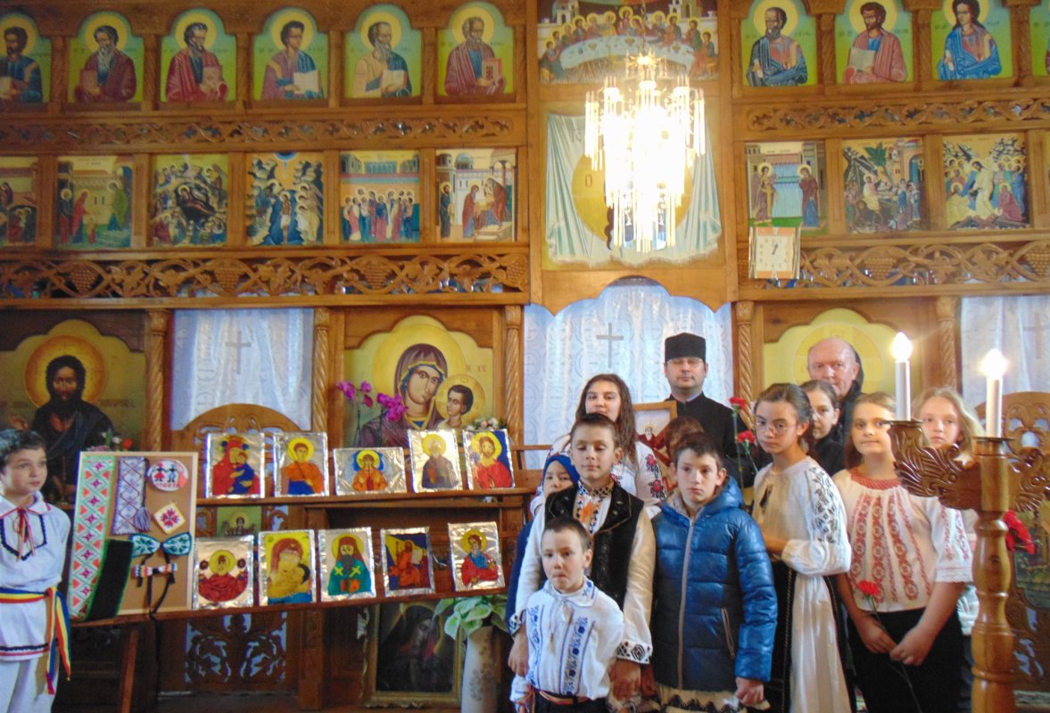 Activități artistice și catehetice la Şoimeni, Cluj 114632