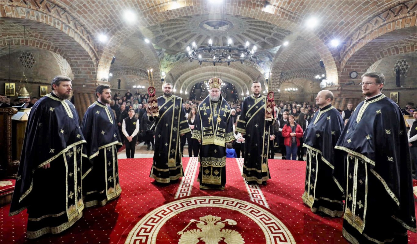Slujiri arhierești în prima săptămână a Postului Mare 114550