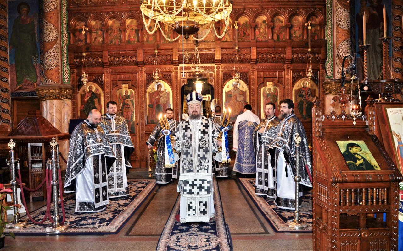Slujiri arhierești în prima săptămână din Postul Mare 114489
