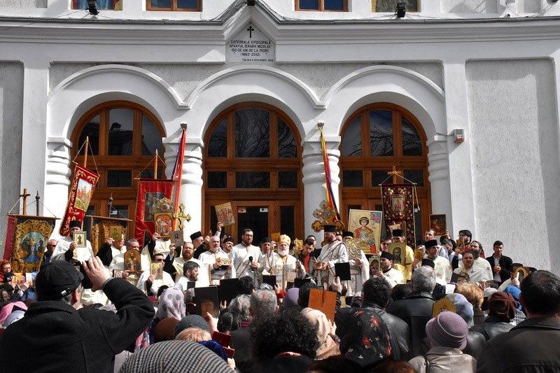 Procesiune cu icoane în municipiul Tulcea 114368
