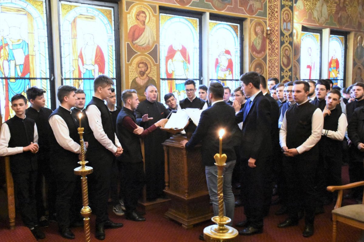 Slujiri arhierești din prima săptămână a Postului Mare 114378