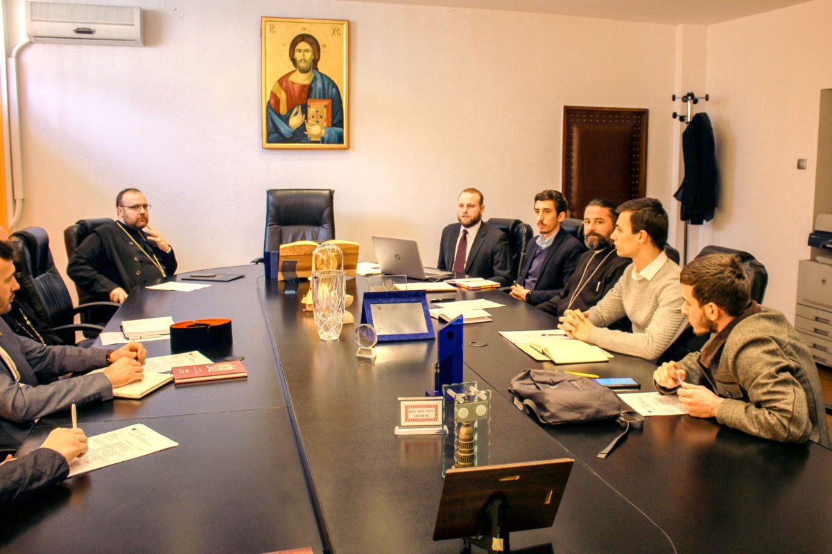 Întâlnire la Craiova privind activitățile cu tinerii 114259