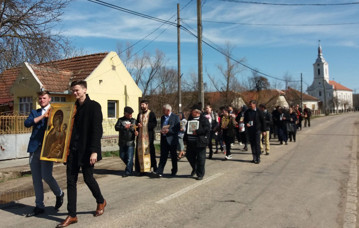 Procesiuni cu icoane și evenimente duhovnicești, cu prilejul Duminicii Ortodoxiei 114191