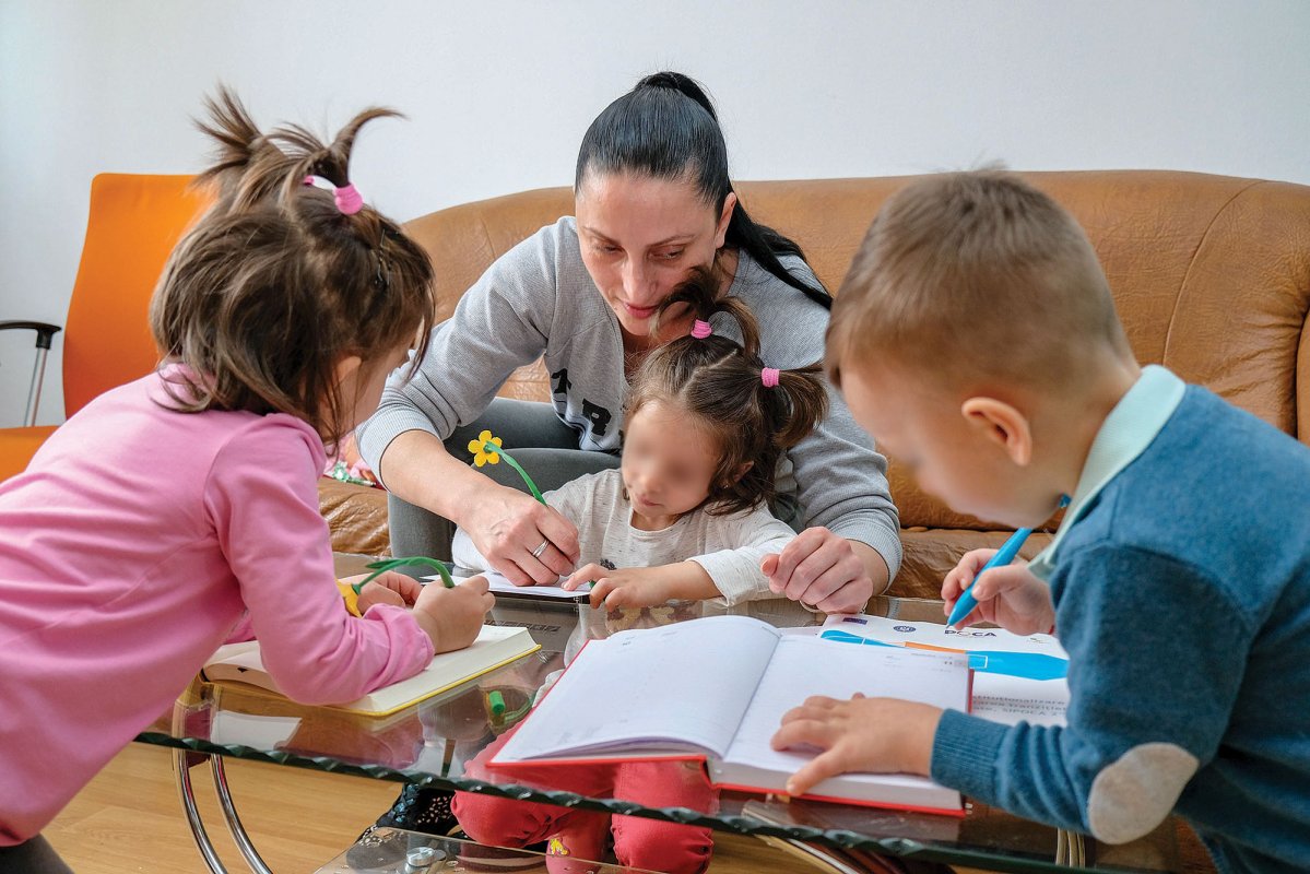 România are nevoie de încă 4.000 de asistenți maternali 114143