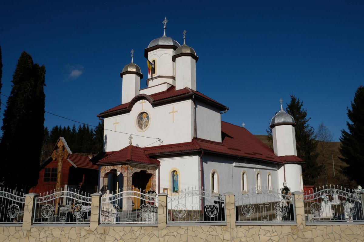 La Sărămaş, copiii învaţă să-şi ajute aproapele 114084