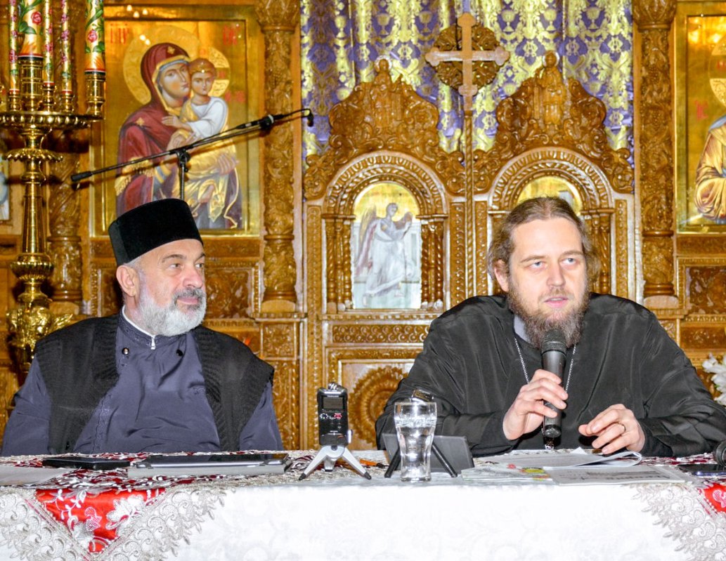 Conferințe duhovnicești la două parohii bucureștene 114037