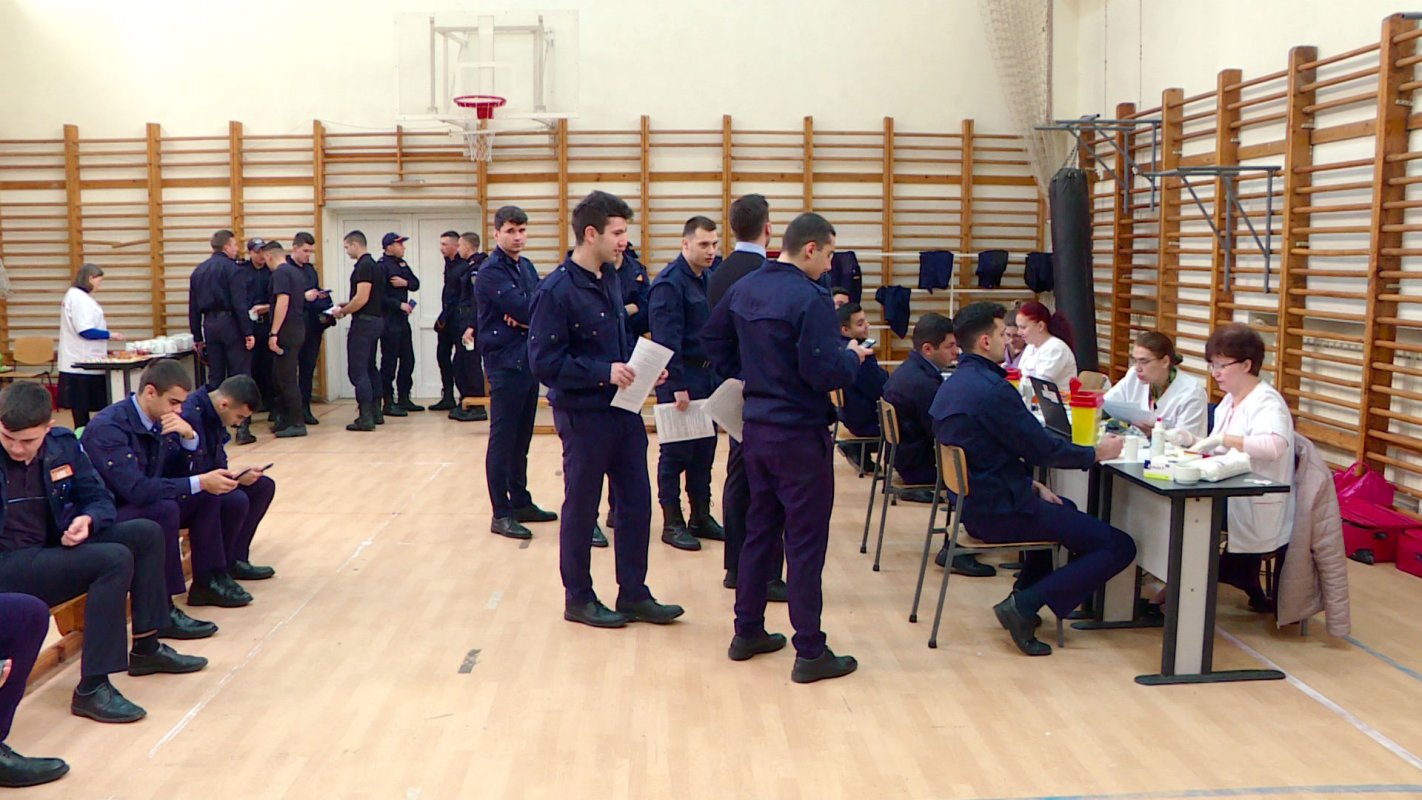 Campanie de donare de sânge la Academia de Poliţie 113965