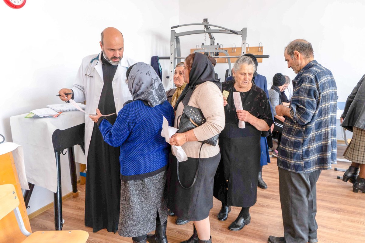 Grijă pentru oamenii de la  sate în Eparhia Dunării de Jos 113971