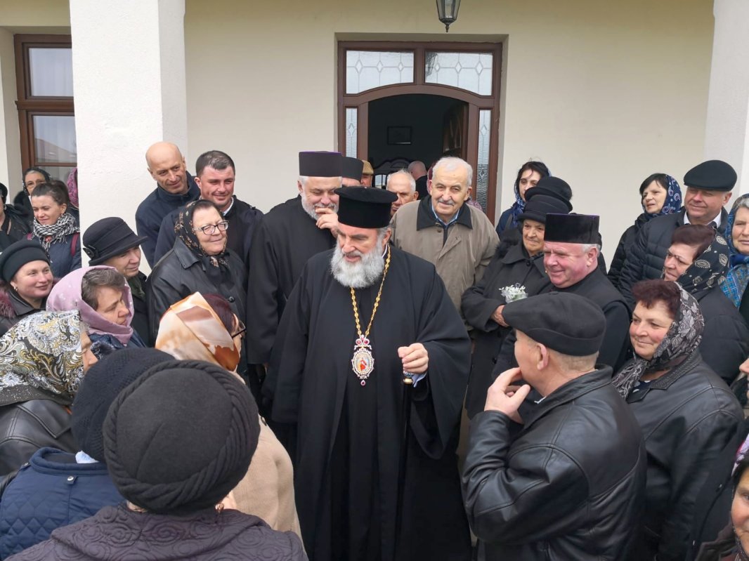 Programul cultural-catehetic „Să ne cunoaştem eparhia - pe urme de sfinţi” 113944