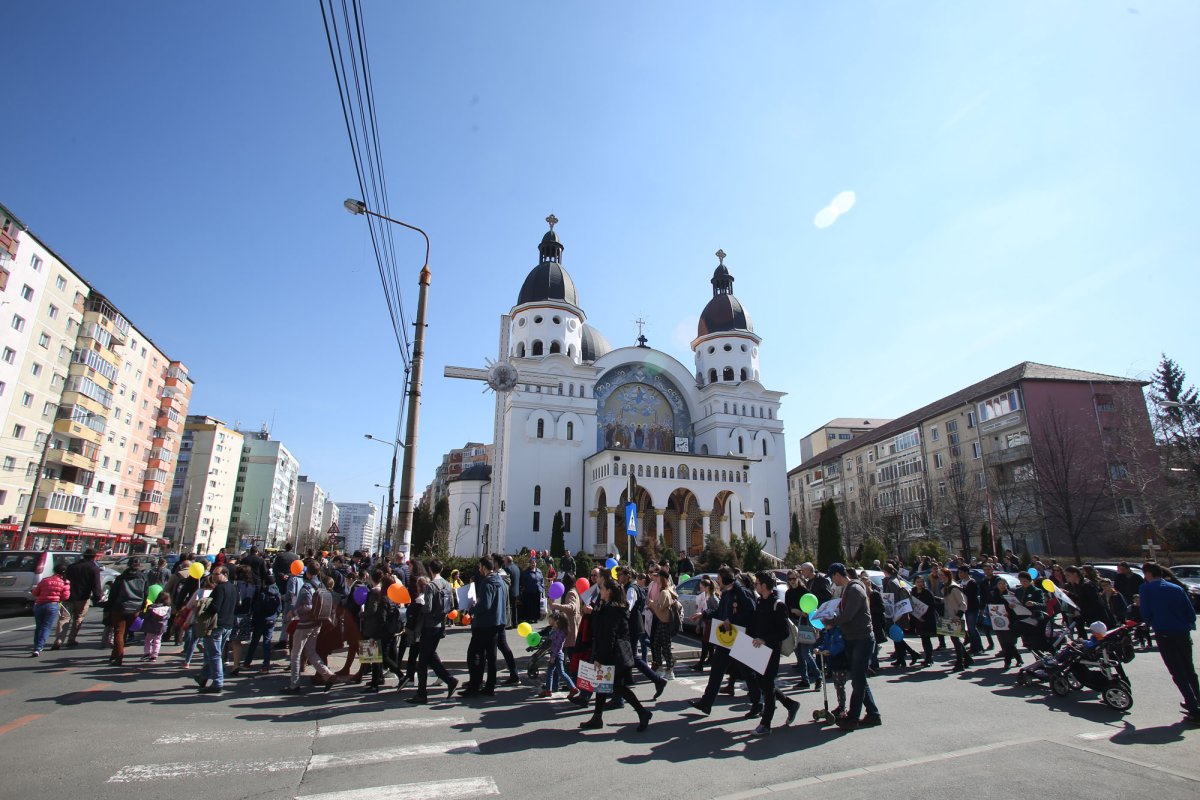 Manifestări pentru dreptul la viață, în orașe transilvane și bănățene 113923