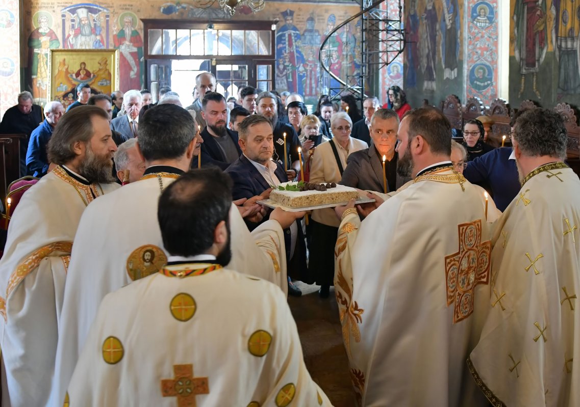 Slujbă de pomenire pentru martirii români din Balcani 113903