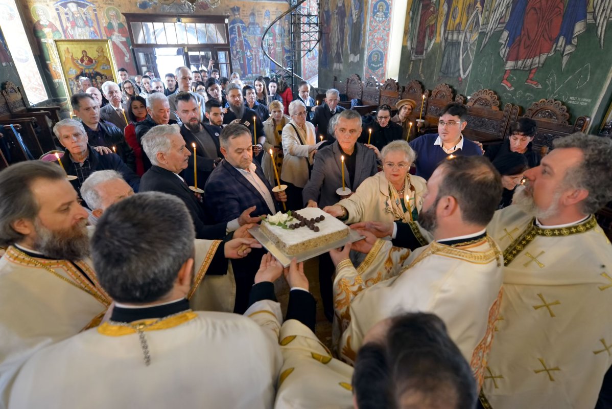 Slujbă de pomenire pentru martirii români din Balcani 113908