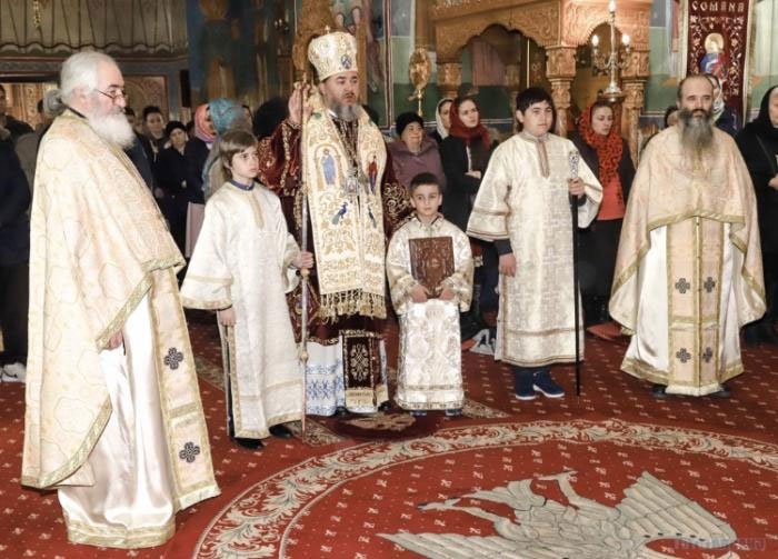 Îndemnuri ale ierarhilor la săvârșirea milosteniei 113844