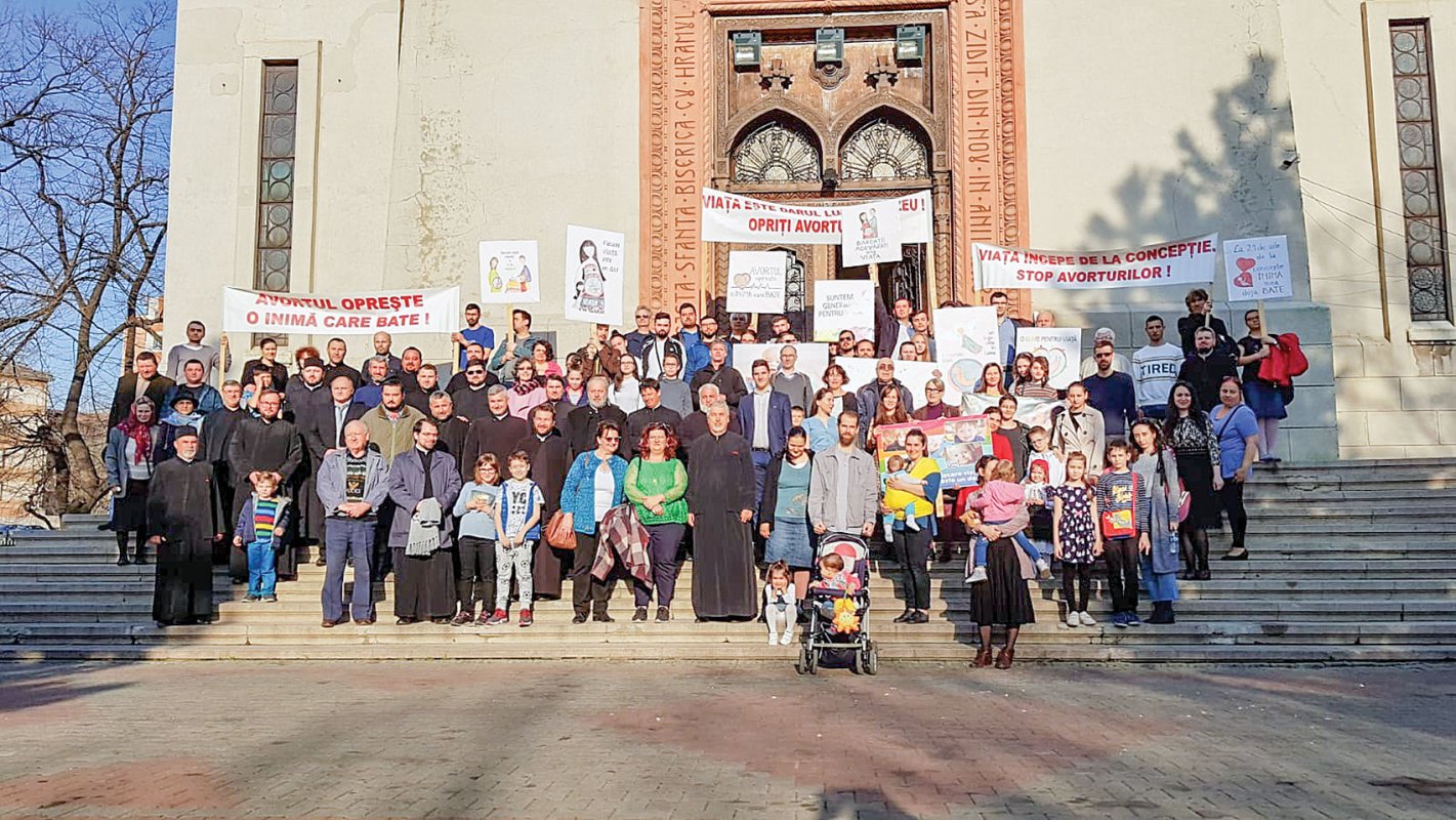 Marşuri pro viață în Mitropolia Olteniei 113872